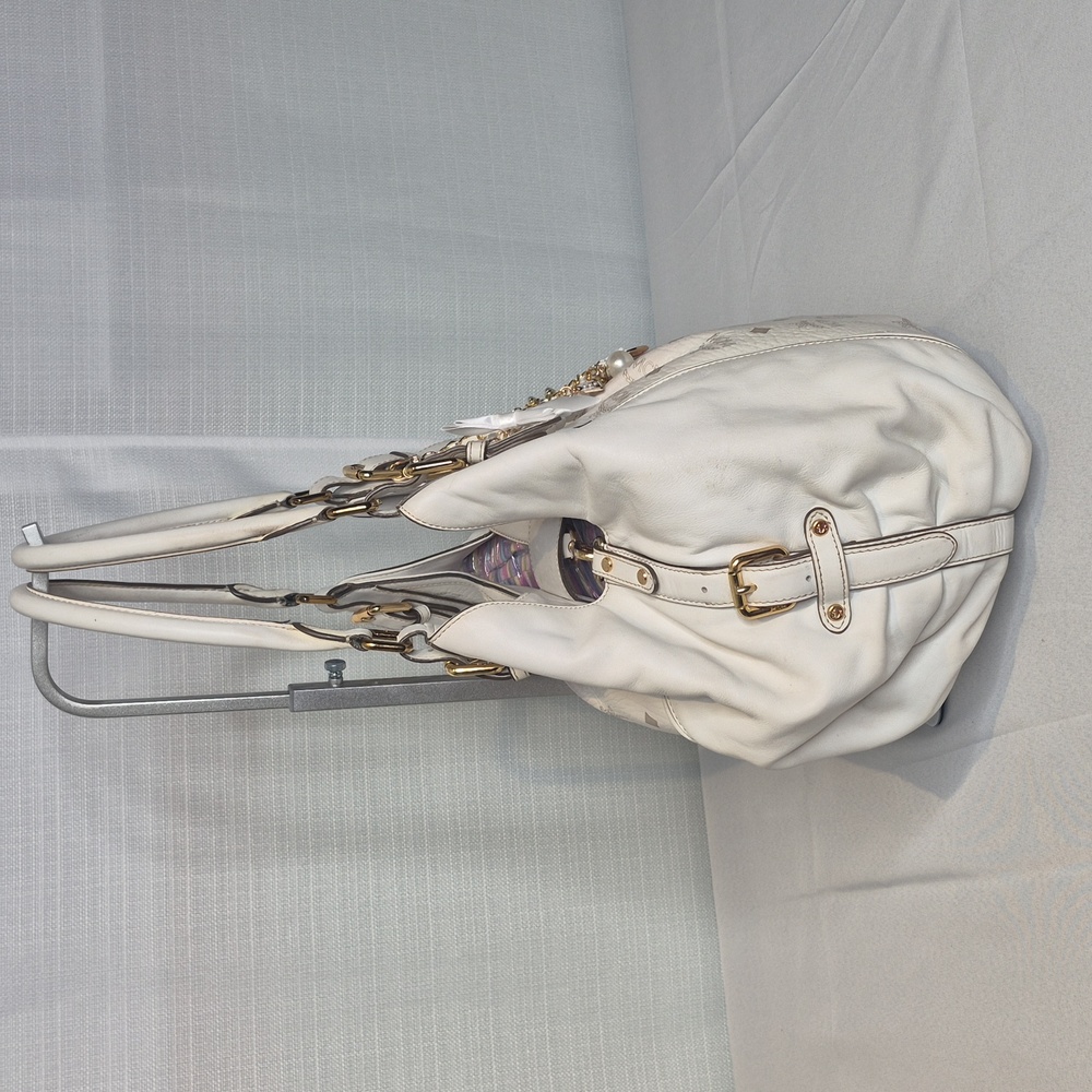 MCM White Shoulder Bag with Logo Pattern - Picture 4 of 17